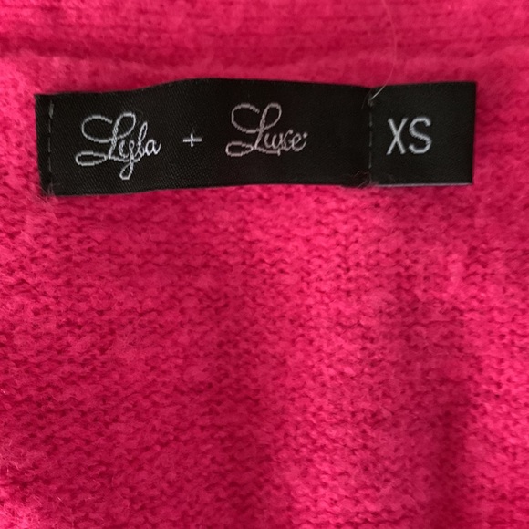 Lyla + Luxe Sweater - Picture 8 of 11